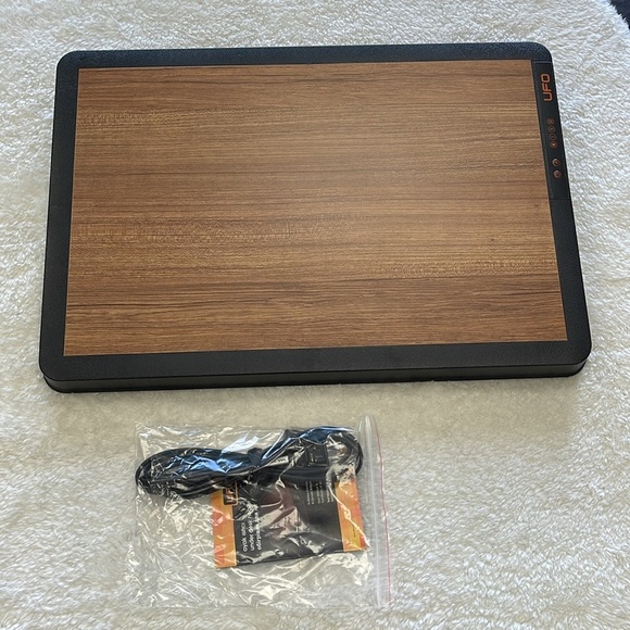 UFO Under Desk Heater With Remote Control - Picture 9 of 12